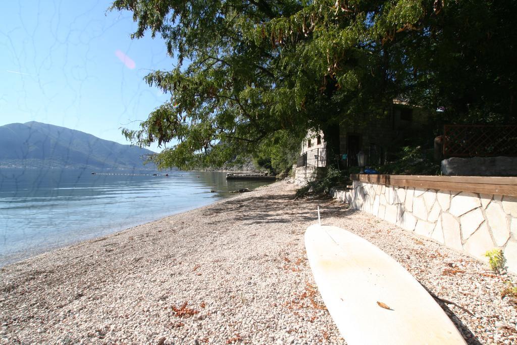 Holiday Home Ametist Kotor Szoba fotó