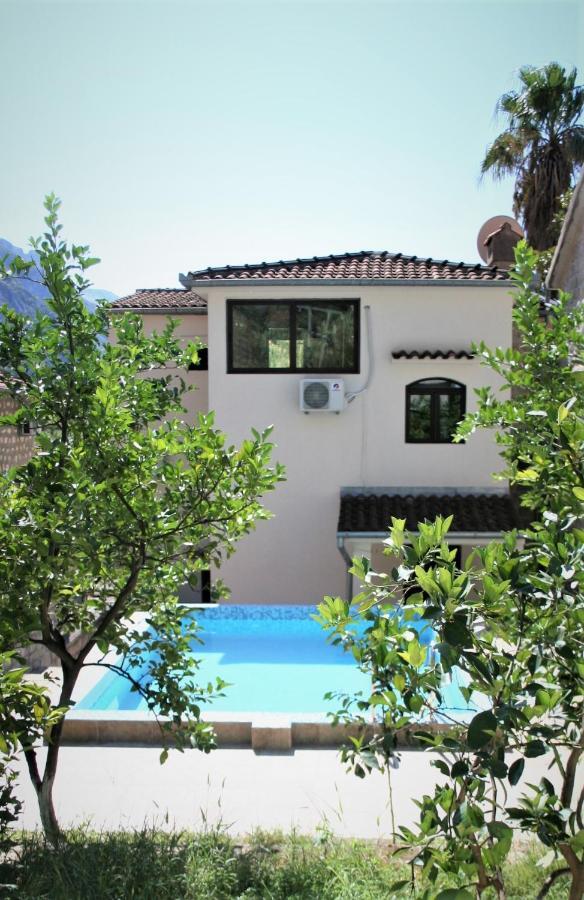 Holiday Home Ametist Kotor Kültér fotó